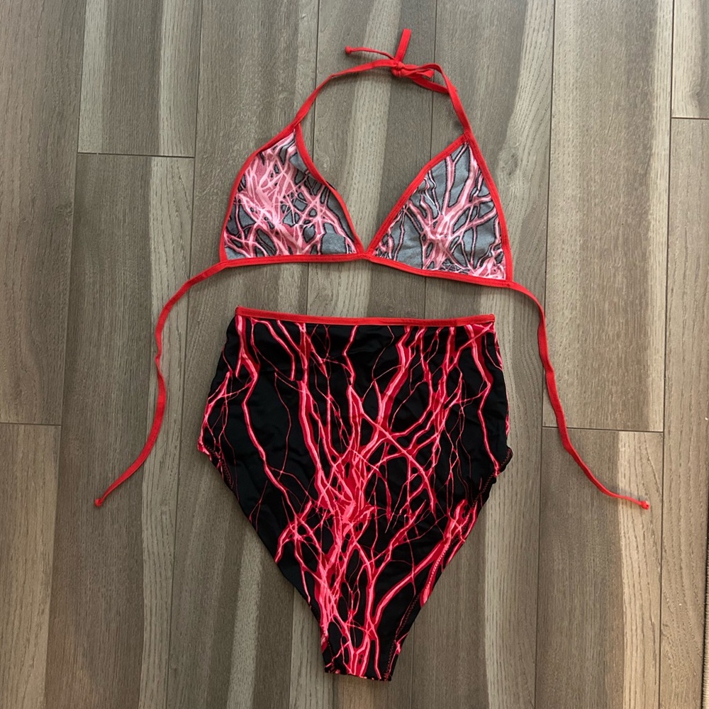 Red Lightning High Waisted Rave Set - Picture 2 of 3
